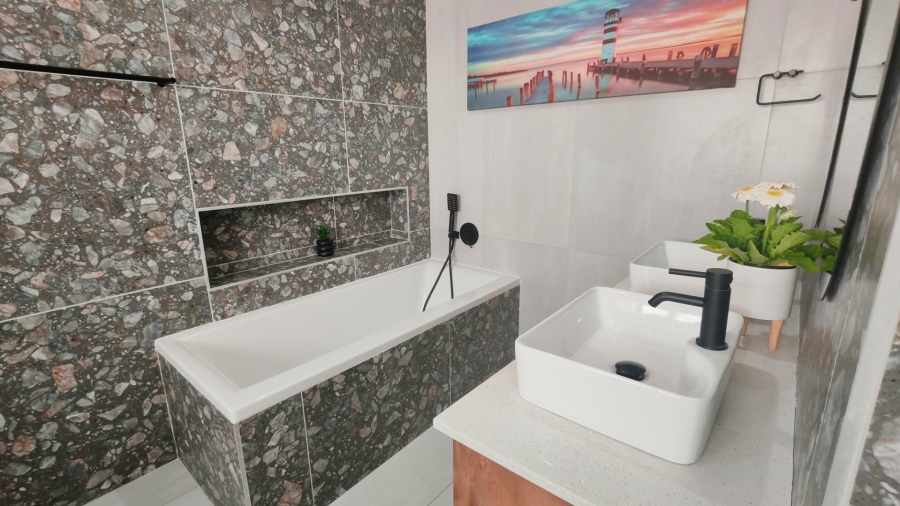 3 Bedroom Property for Sale in Hartenbos Heuwels Western Cape